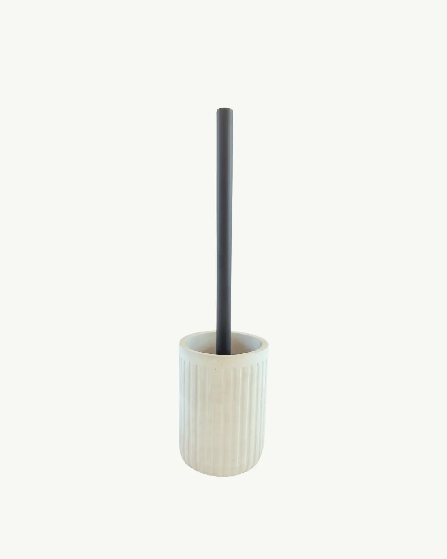 Escobilla de cemento gris claro • 10 × 10 × 37 cm